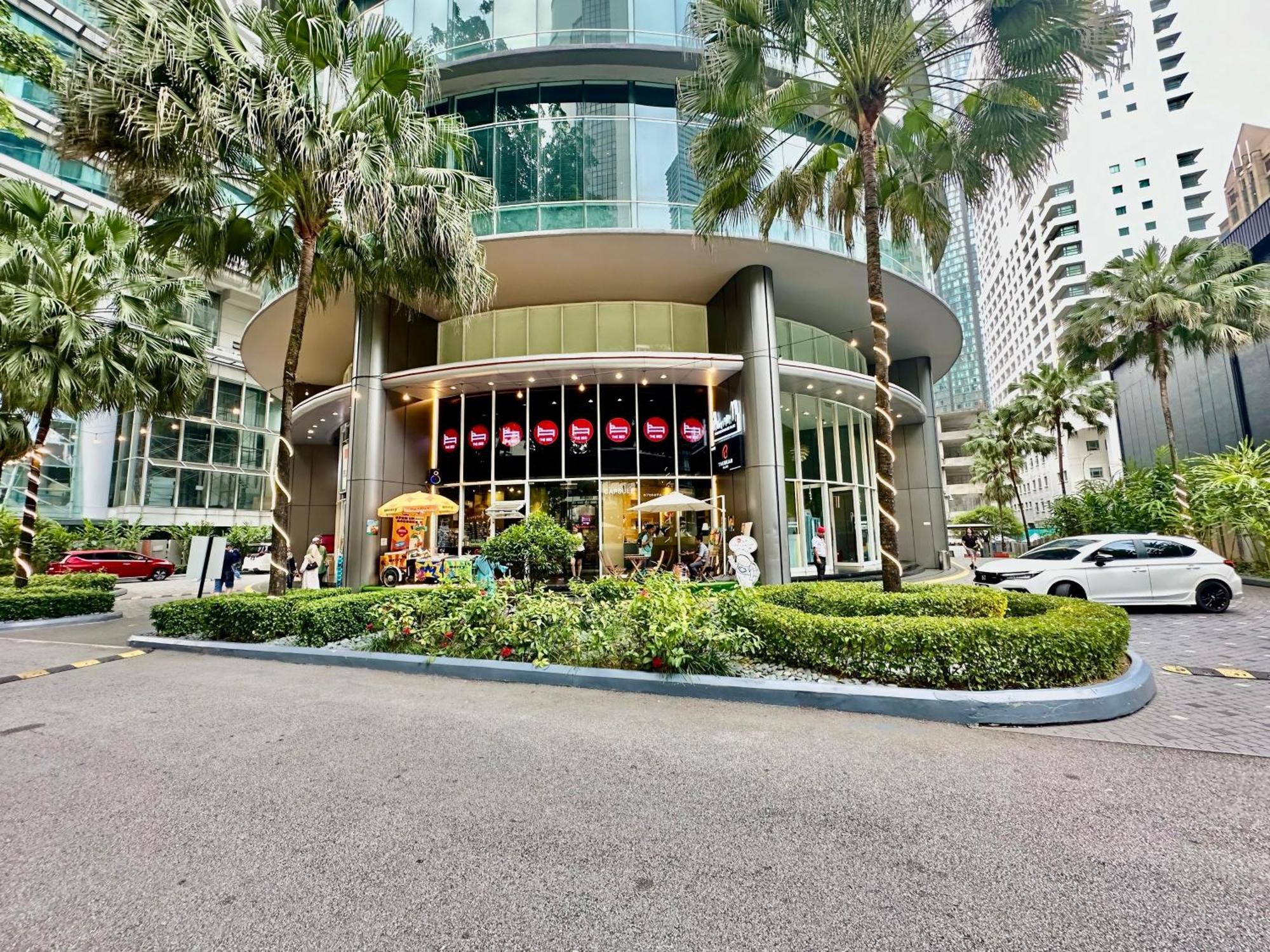 Vortex Klcc Family Apartment — Photos 2